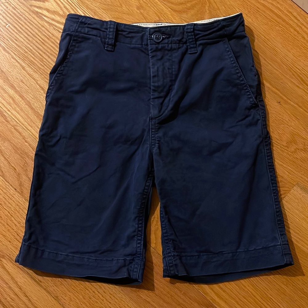 GAP boys’ flat front navy blue shorts, size 14